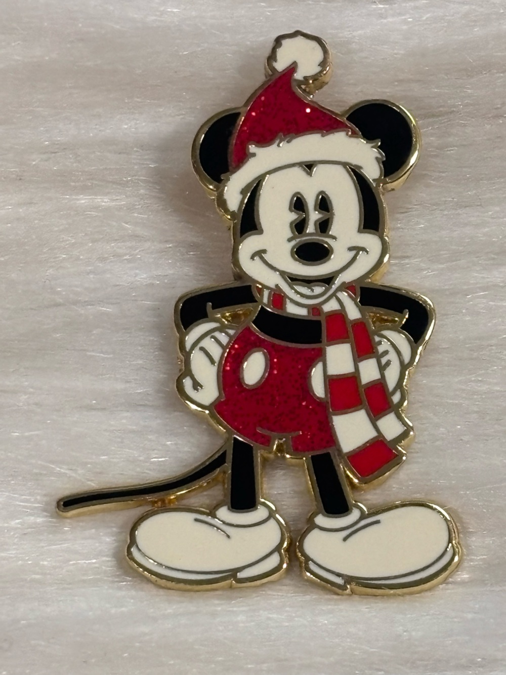 DISNEY MOVIE CLUB DMC EXCL VIP CHRISTMAS HOLIDAY MICKEY MOUSE SANTA PIN